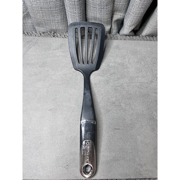 KitchenAid Classic 4 Slotted Black Turner Lifter Spatula Kitchen Utensil - Picture 1 of 6